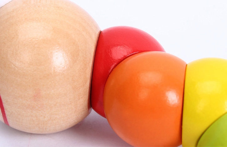 Веселaта дървена гъсеничка „Twisto“